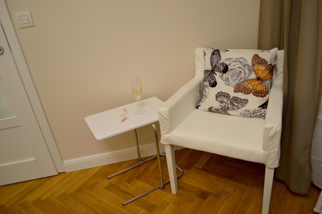 Vojtesska Apartment By Ruterra Prag Eksteriør billede