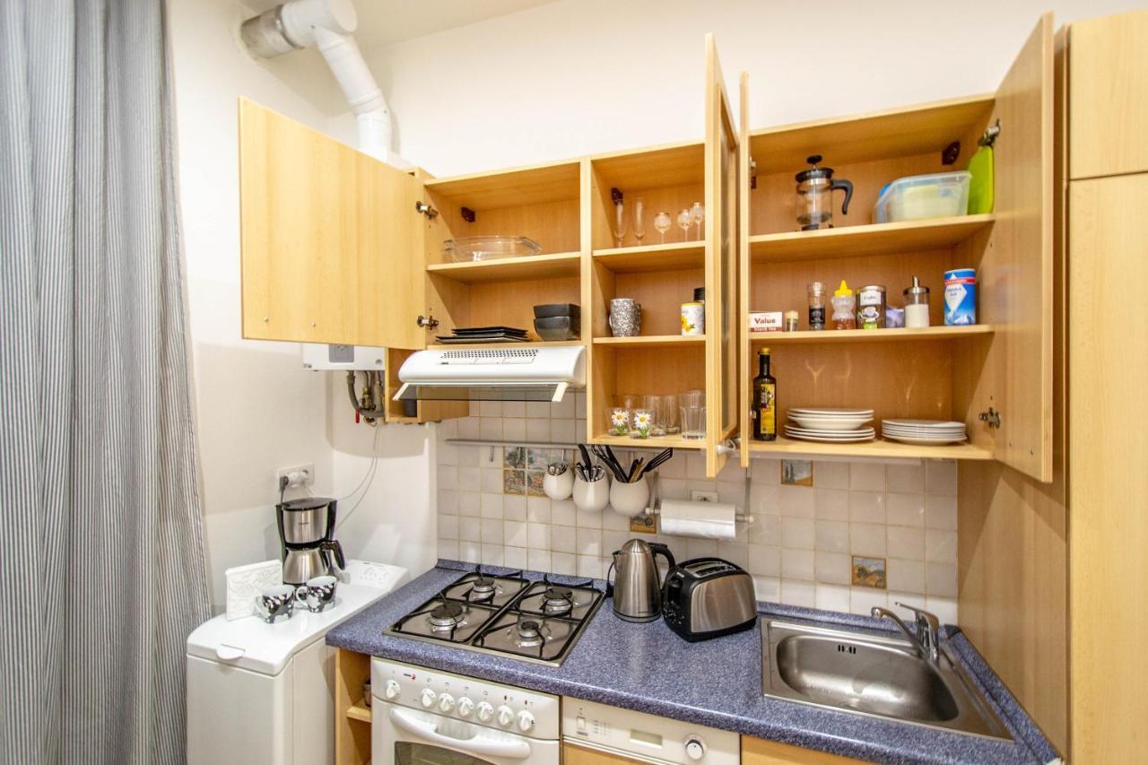 Vojtesska Apartment By Ruterra Prag Eksteriør billede