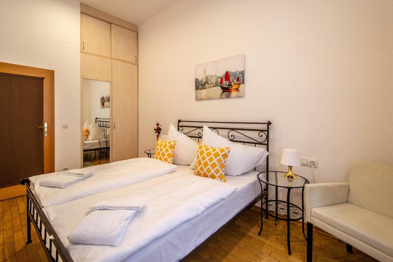 Vojtesska Apartment By Ruterra Prag Eksteriør billede